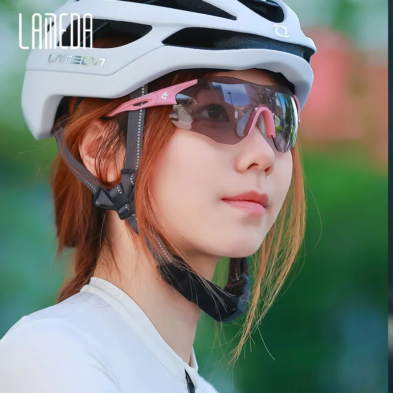 LAMEDA Unisex Cycling Sunglasses Photochromic Anti-Fog MTB Goggles Outdoor Sports Running Glasses for Men And Women